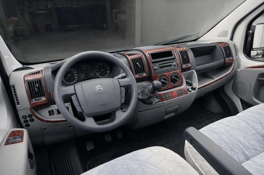 Fiat Ducato 2006–2025 Dashboard sierpanelen (2006-2014) Image