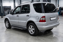 Mercedes ML W163 1997–2005 Bosphorus Grey zijsteps (set van 2, aluminium) foto 1