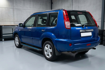 Nissan X-trail T30 2002–2007 Maya Blue sidesteps (2 stuks, aluminium) foto 1