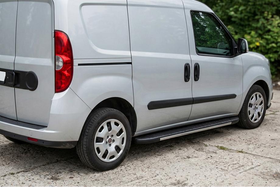 Opel Combo 2012–2018 Bosphorus Grey zijsteps (set van 2, aluminium) Korte wielbasis Image