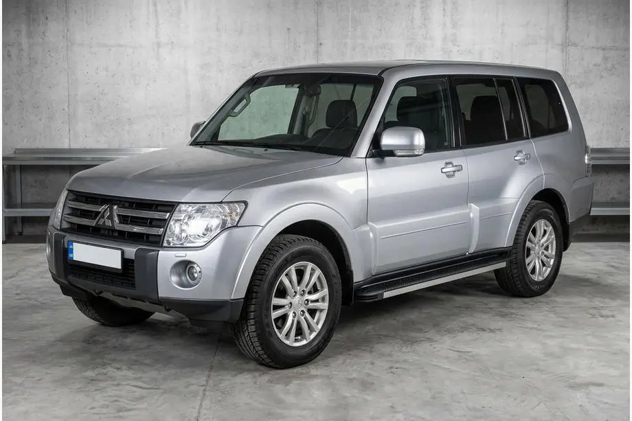 Mitsubishi Pajero Wagon IV 2006–2021 Side steps Maya V1 (2 stuks, aluminium) Image