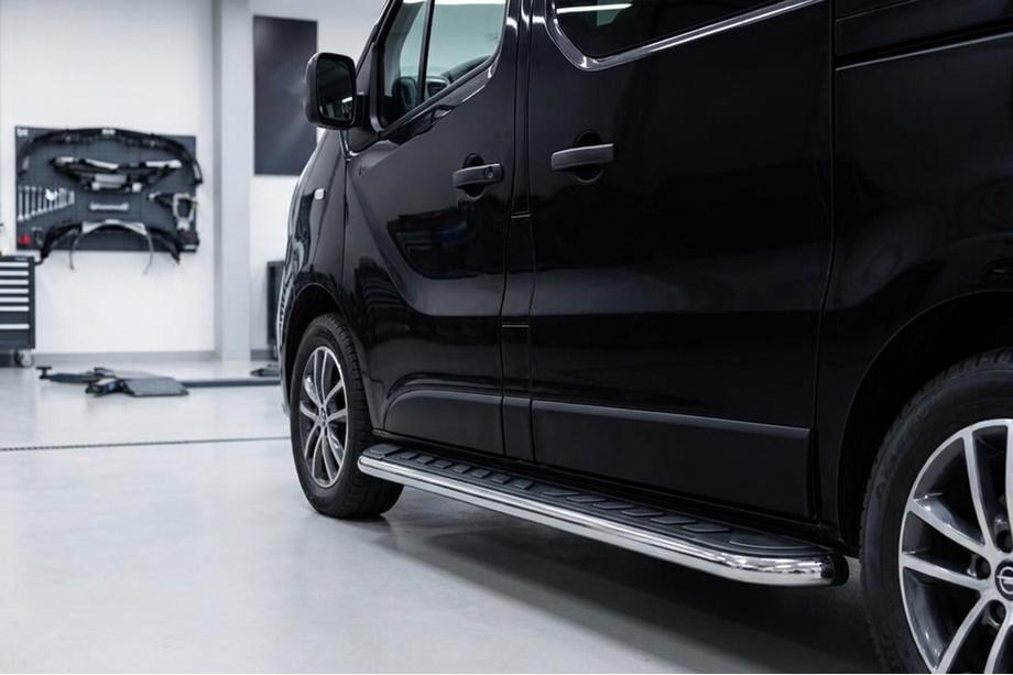 Renault Trafic 2015– Side steps Maydos V1 (set van 2, aluminium) Image