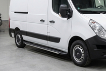 Nissan NV400 2010–2024 Bosphorus Grey zijsteps (set van 2, aluminium) Korte wielbasis foto 1