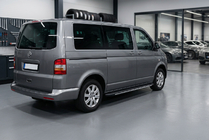Volkswagen T5 Caravelle 2004–2010 Bosphorus Grey zijsteps (set van 2, aluminium) Lange wielbasis foto 1