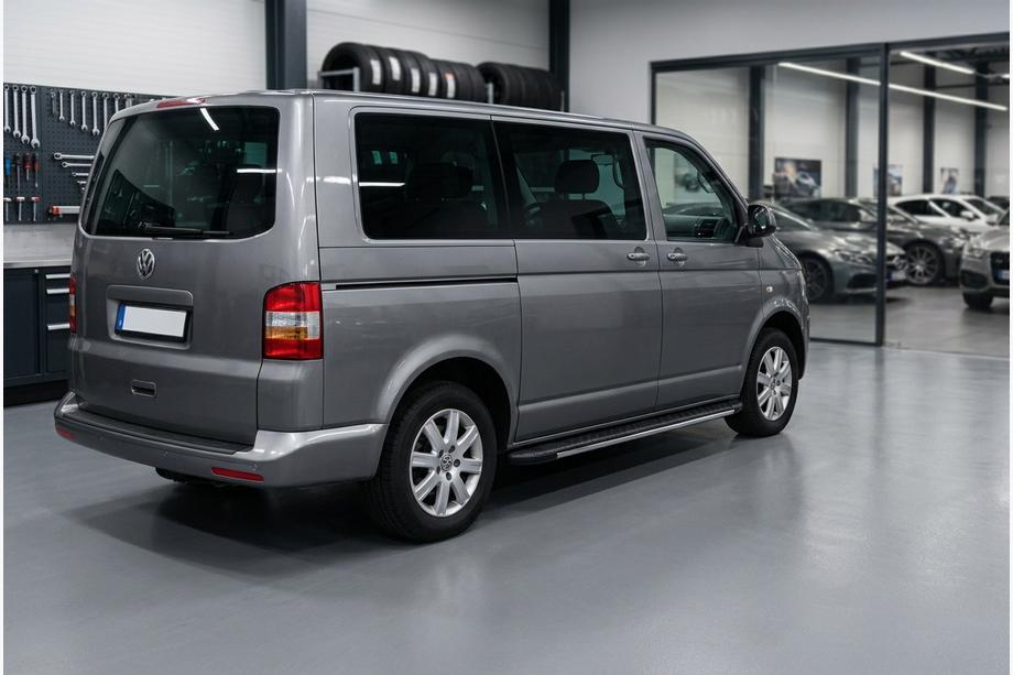 Volkswagen T5 Caravelle 2004–2010 Bosphorus Grey zijsteps (set van 2, aluminium) Lange wielbasis Image