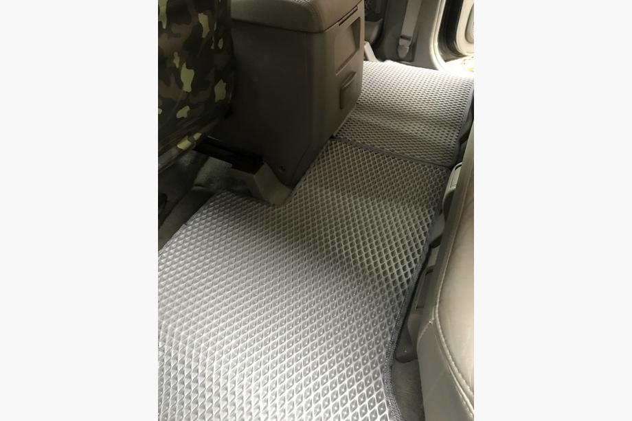 Nissan Patrol Y61 1997–2011 EVA automatten (grijs) Korte set, 4 stuks (voor en achter) Foto 5
