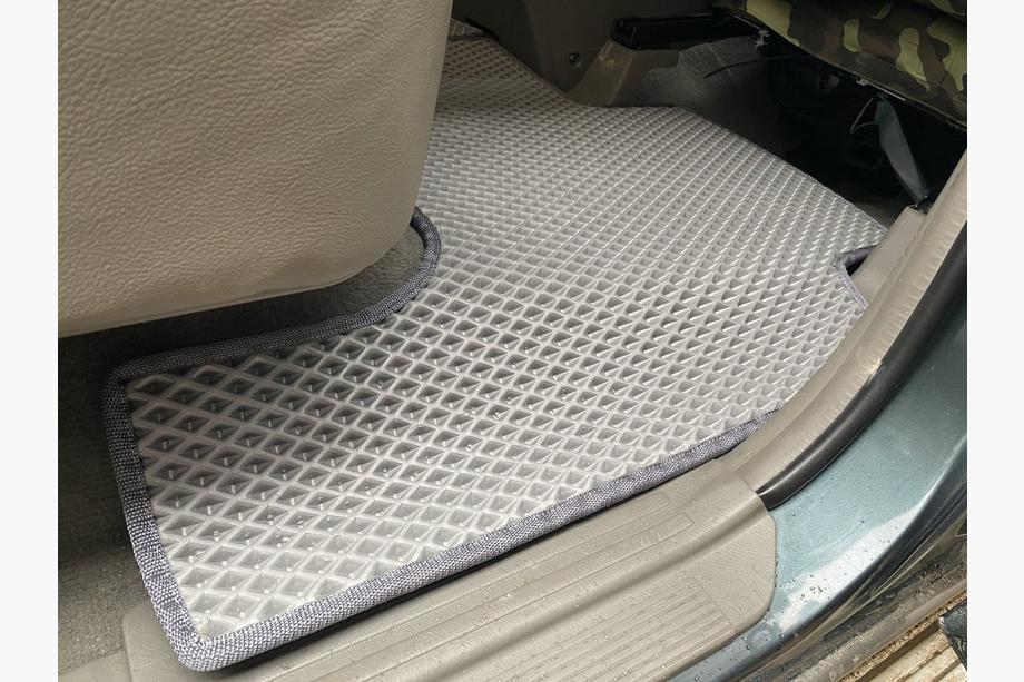 Nissan Patrol Y61 1997–2011 EVA automatten (grijs) Korte set, 4 stuks (voor en achter) Foto 11