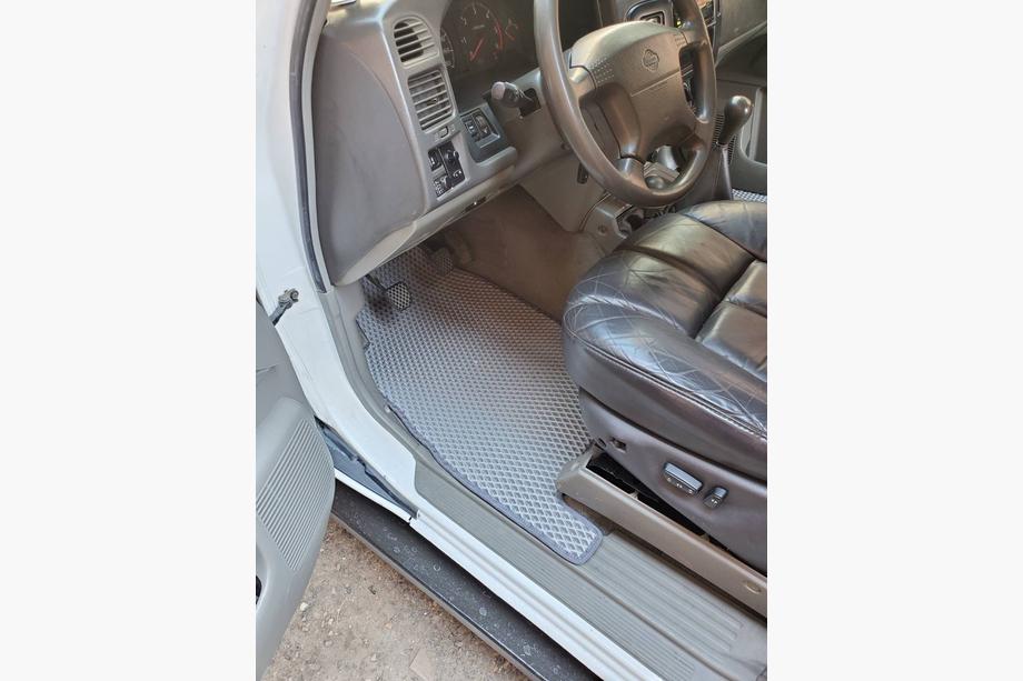 Nissan Patrol Y61 1997–2011 EVA automatten (grijs) Korte set, 4 stuks (voor en achter) Foto 18