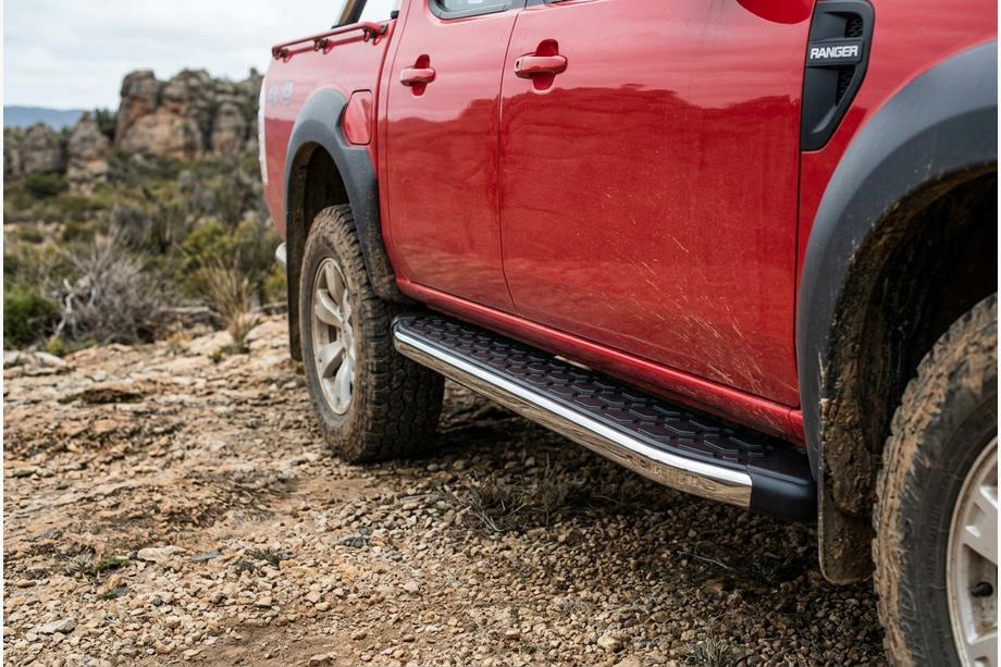 Ford Ranger 2007–2011 BlackLine zijsteps (2 stuks, aluminium) Image