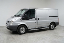 Ford Transit 2000–2014 Tayga V2 side steps (2 stuks, aluminium) foto 1