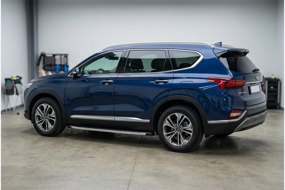 Hyundai Santa Fe 4 2018–2023 BlackLine zijsteps (2 stuks, aluminium) Foto 1