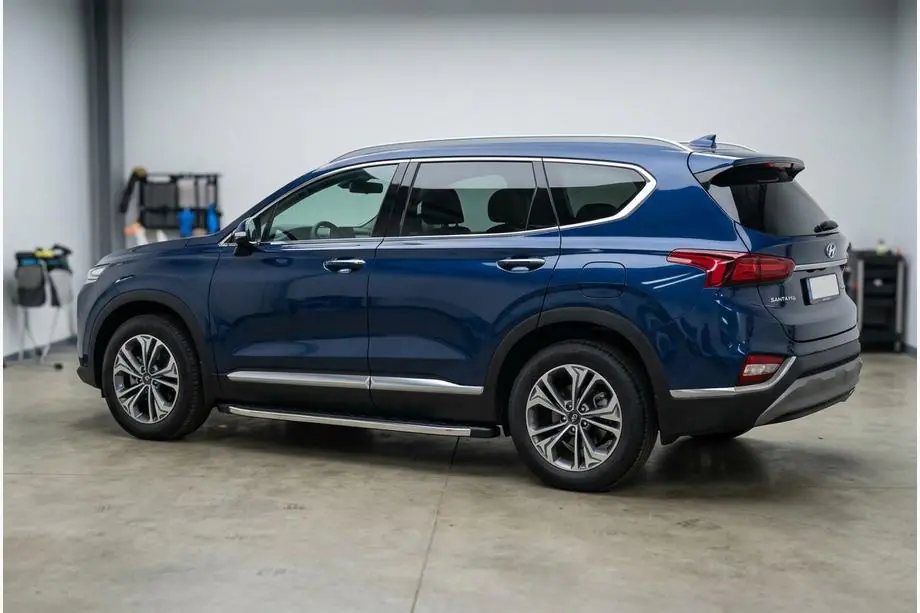 Hyundai Santa Fe 4 2018–2023 BlackLine zijsteps (2 stuks, aluminium) Image