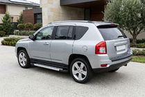Jeep Compass 2006–2016 Side steps New Vision Grey (2 stuks, aluminium) foto 1