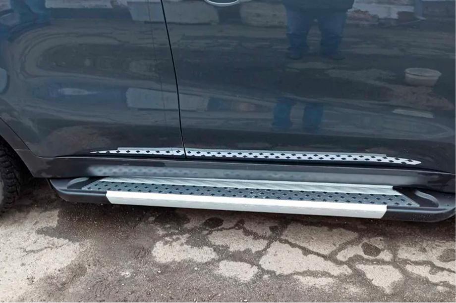 Kia Sportage 2015–2021 Side steps New Vision Grey (2 stuks, aluminium) Image