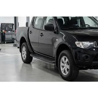 Side steps Tayga Black (2 stuks, aluminium) foto 1