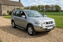 Nissan X-trail T30 2002–2007 RedLine V1 zijtreden (set van 2, aluminium) foto 1