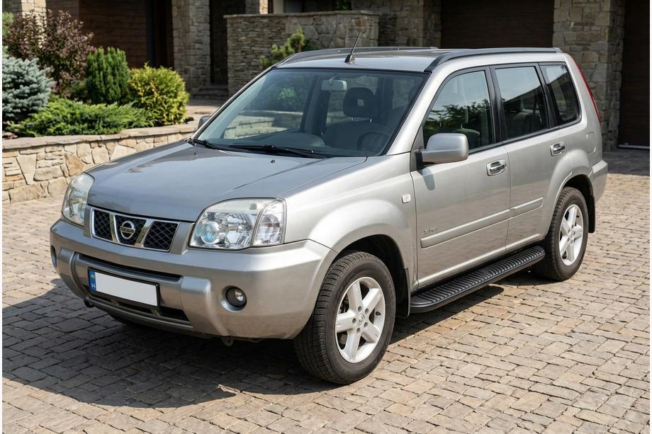 Nissan X-trail T30 2002–2007 Zijtreden Tayga Black (2 stuks, aluminium) Foto 1