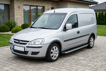 Opel Combo 2002–2012 BlackLine side steps (set van 2, aluminium) foto 1