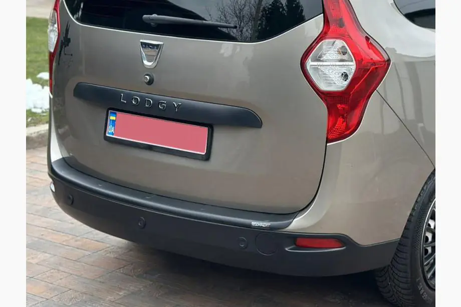 Dacia Lodgy 2012–2022 Achterbumper afdekking EuroCap (ABS) Foto 3