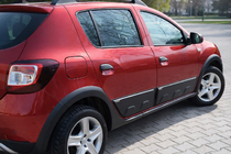 Dacia Sandero 2013–2020 Deurstrips (4 stuks, ABS) foto 1