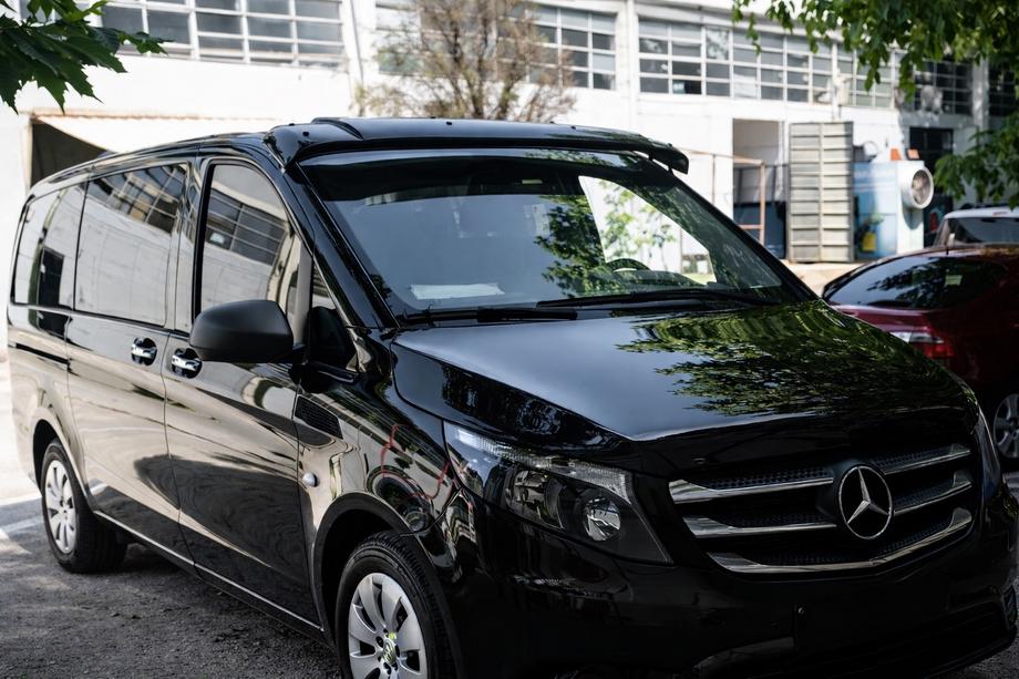 Mercedes Vito/V-klasse W447 2014– Voorruitvizier (zwart hoogglans, 5 mm) Foto 1