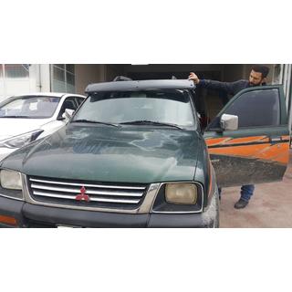 Voorruitvizier (zwart hoogglans, 5 mm) Mitsubishi L200 1996–2006 foto 4