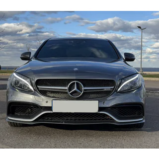 Carrosseriekit met complete achterbumper (AMG C63-designs 2014-2018) foto 3