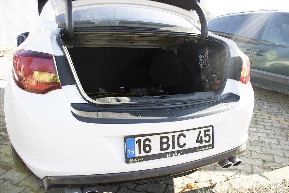 Opel Astra J 2009–2015 Achterbumper diffuser EuroCap (Sedan, ABS) Foto 3