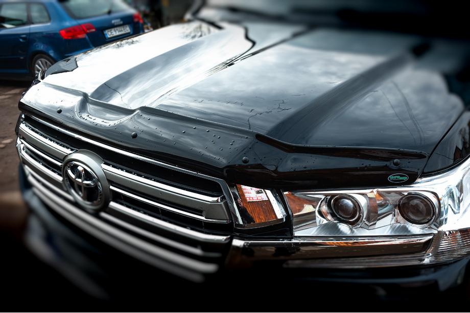 Toyota Land Cruiser 200 2007–2021 Motorkapdeflector 2015+ (EuroCap) Image