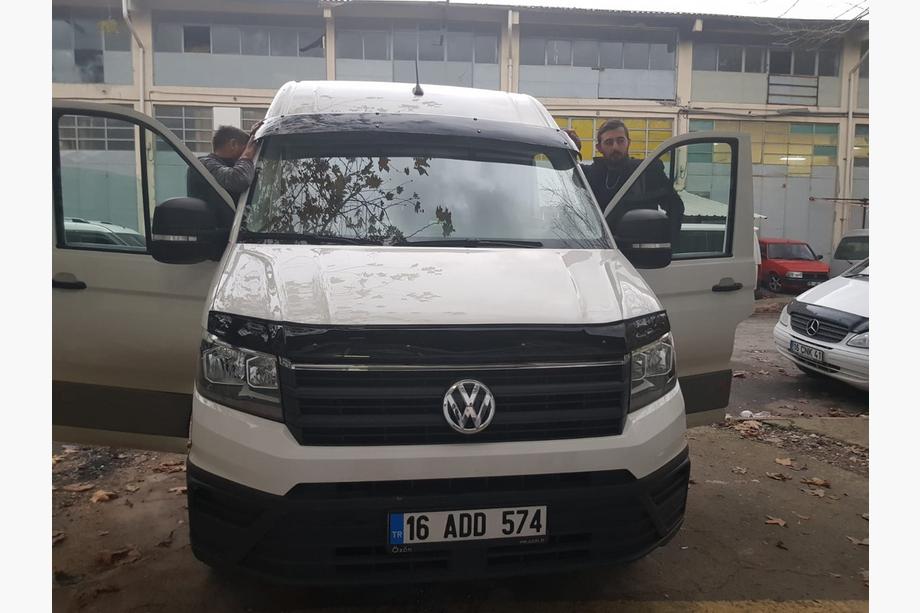 Volkswagen Crafter 2016– Voorruit winddeflector (zwart hoogglans, 5 mm) Foto 4