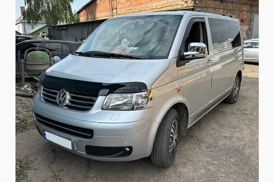 Volkswagen T5 Caravelle 2004–2010 Motorkapdeflector (EuroCap) Foto 1
