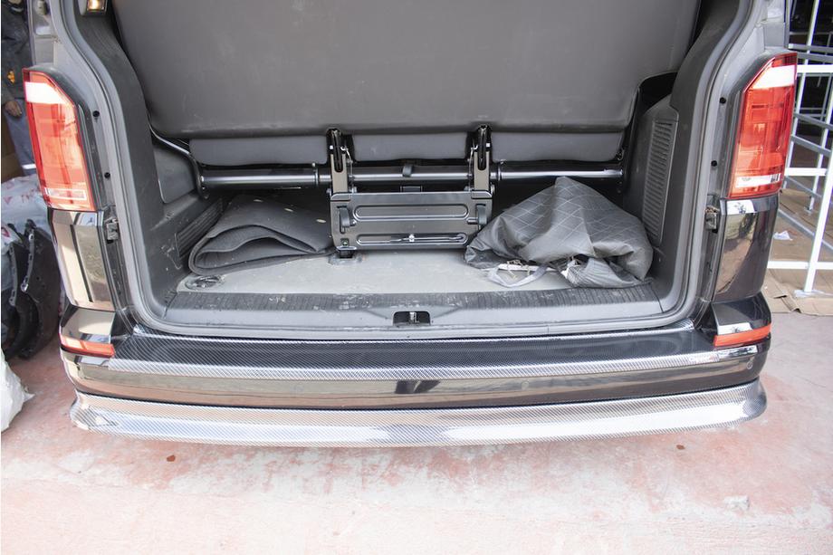Volkswagen T6 2015–2024 Achterbumper diffuser EuroCap carbonlook (ABS) Foto 10