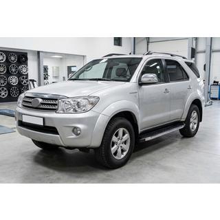 BlackLine side steps (2 stuks, aluminium) Toyota Fortuner 2006–2015 foto 1
