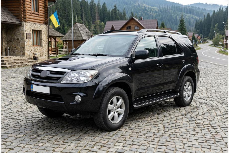 Toyota Fortuner 2006–2015 Side steps Allmond Black (2 st., aluminium) Image