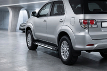 Toyota Fortuner 2006–2015 Sunrise side steps (2 stuks, aluminium) foto 1