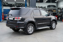 Toyota Fortuner 2006–2015 Side steps New Vision Grey (2 st., aluminium) foto 1