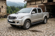 Toyota Hilux 2006–2015 Side steps Tayga Black (2 stuks, aluminium) foto 1