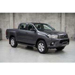 Side steps Tayga Black (2 stuks, aluminium) Toyota Hilux 2015– foto 1