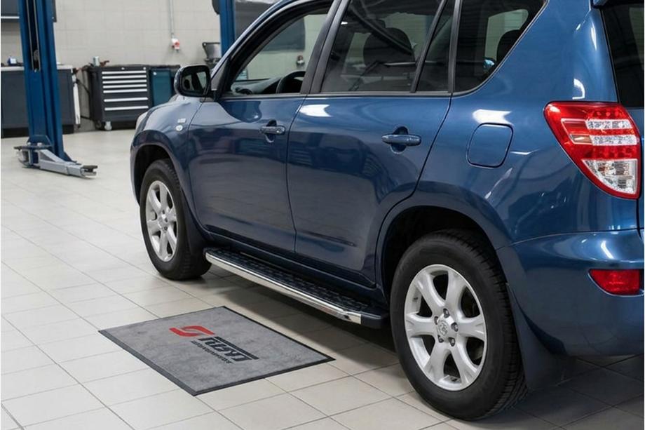 Toyota Rav 4 2006–2013 BlackLine zijsteps (2 stuks, aluminium) Image