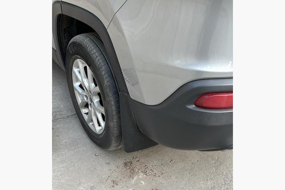 Jeep Cherokee KL 2013– Premium spatlappen (2013-2019, 4 stuks) Image