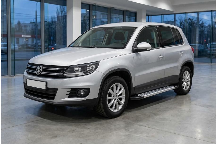 Volkswagen Tiguan 2007–2016 Side steps New Vision Grey (2 stuks, aluminium) Image