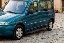 Peugeot Partner 1996–2008 Side steps Tayga Black (2 stuks, aluminium) foto 1