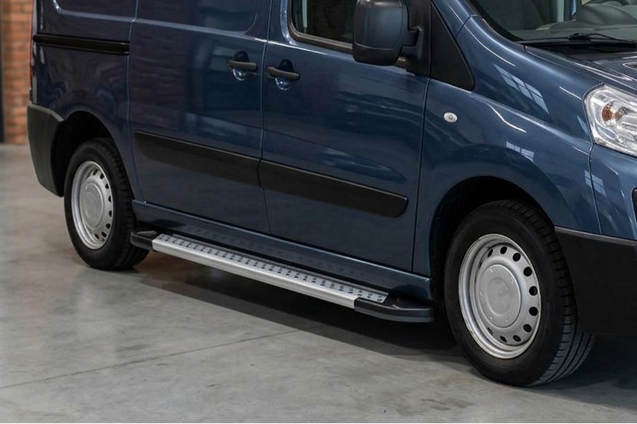 Peugeot Expert 2007–2016 Side steps New Vision Grey (2 stuks, aluminium) Korte wielbasis Image