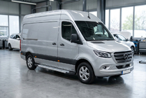 Mercedes Sprinter W907/W910 2018– Side steps New Vision Grey (2 stuks, aluminium) foto 1