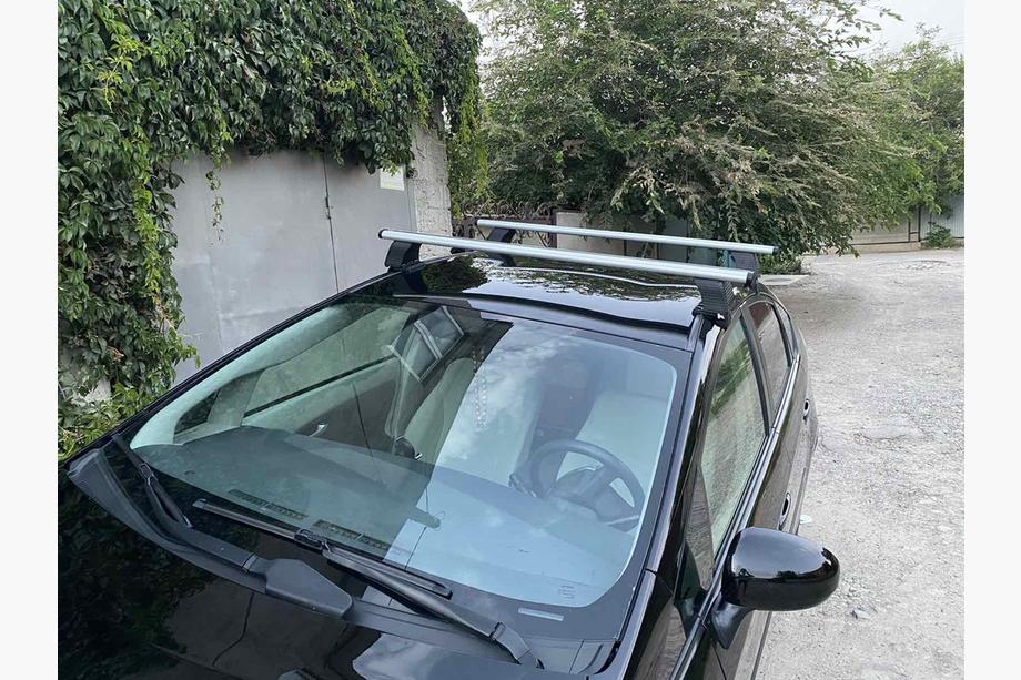 Toyota Prius 2009–2015 Dakdrager-dwarsbalken voor glad dak (2 stuks, Asaf V4) Foto 3