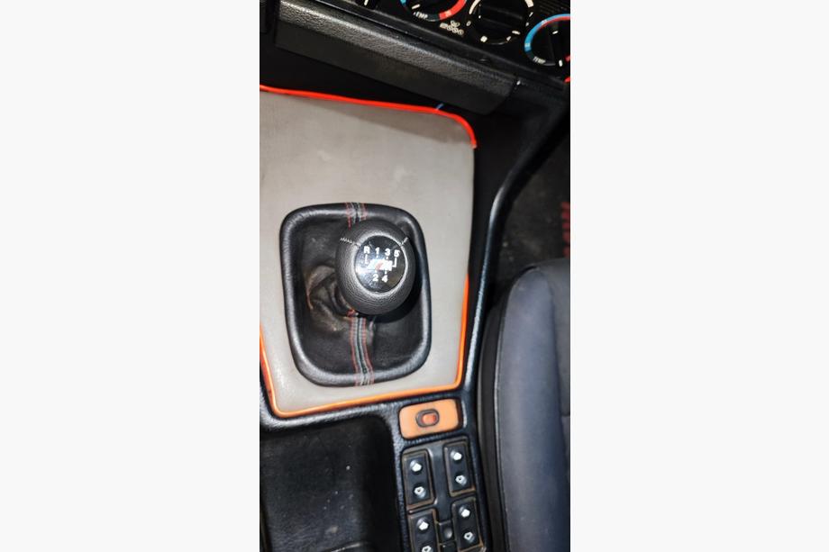 BMW 5 Serie E34 1988–1995 OEM pookknop (kunstleer, zwart, glad) Foto 6