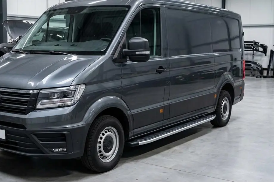 Volkswagen Crafter 2016– Fullmond side steps (2 stuks, aluminium) Image