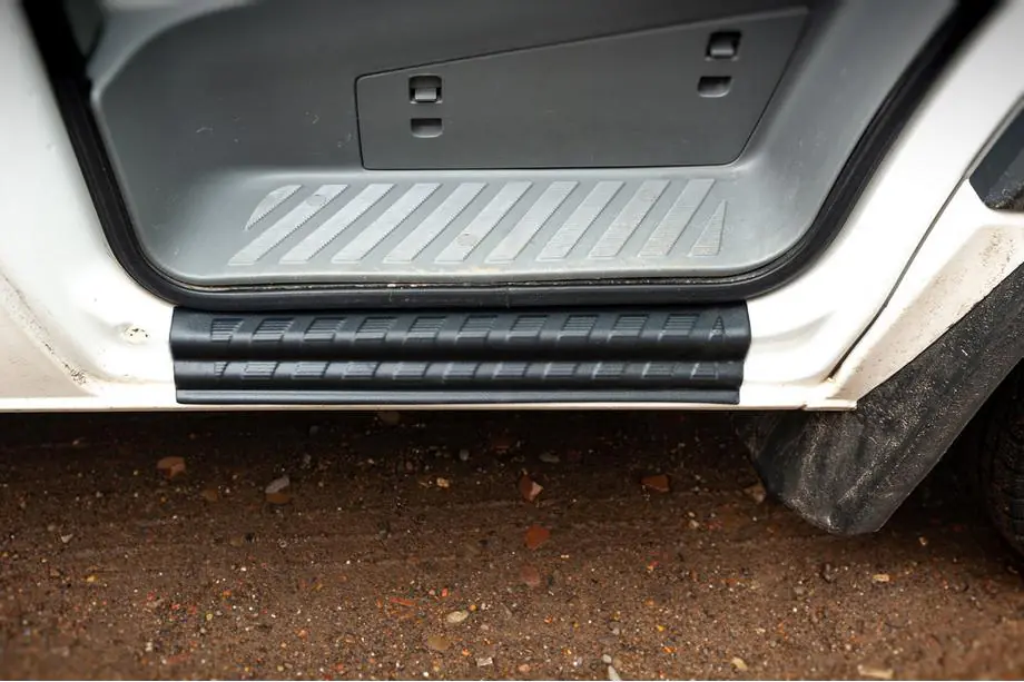 Volkswagen Crafter 2006–2016 Dorpellijsten EuroCap (2 stuks, ABS) Image