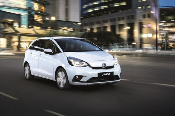 Verkoop van de hybride Honda Jazz e: HEV gestart in Oekraïne