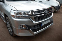 Toyota Land Cruiser 200 2007–2021 Bodykit set 2016-2021 (Executive 2021) Witte kleur foto 2